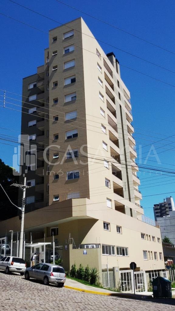 Apartamentos - 3 Dorm.<br />Exposição<br />Caxias do Sul<br /><br />EXCELENTE APARTAMENTO EM PRÉDIO DE ESQUINA NO EXPOSIÇÃO, COM 03 DORMITÓRIOS SENDO 01 DELES SUÍTE, SALA 02 AMBIENTES COM AMPLA SACADA, COZINHA COM CHURRASQUEIRA E BIFETEIRA, ÁREA DE SERVIÇO, GÁS CENTRAL, ESPERAS PARA ÁGUA QUENTE E SPLIT, HIDRÔMETROS INDIVIDUAIS, PISOS PORCELANATO E LAMINADO. 02 VAGAS DE GARAGEM COM OPÇÃO PARA 03. EXCELENTE ACABAMENTO E POSIÇÃO SOLAR, PRÉDIO COM ELEVADOR E SALÃO DE FESTAS MOBILIADO. 0-0