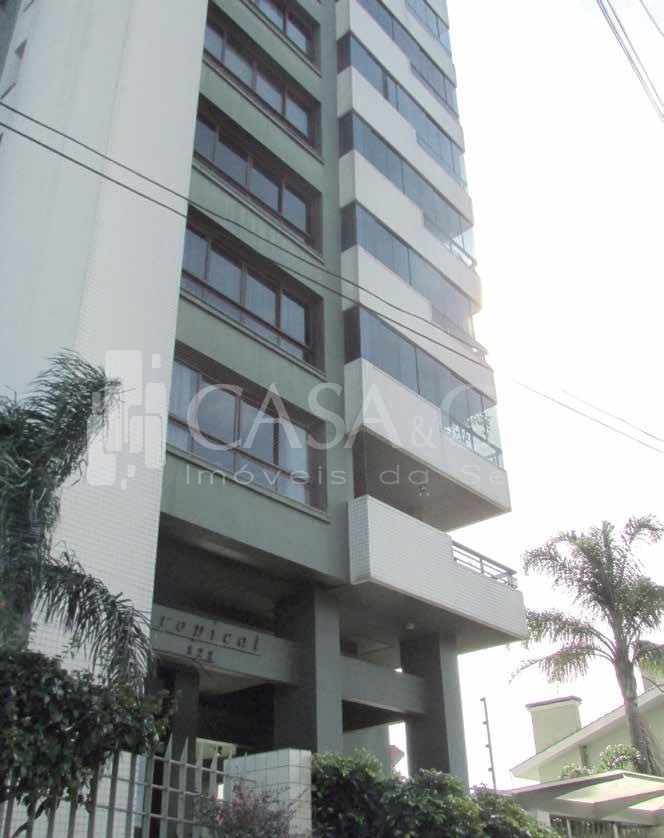 Apartamentos - 3 Dorm.<br />Jardim América<br />Caxias do Sul<br /><br />APARTAMENTO NO JARDIM AMÉRICA, 01 POR ANDAR, SEMI MOBILIADO, LAVABO, 03 SUÍTES SENDO A DO CASAL COM CLOSET, FINO ACABAMENTO, 02 VAGAS DE GARAGEM INDIVIDUAIS. ÓTIMA POSIÇÃO SOLAR LESTE E OESTE.
