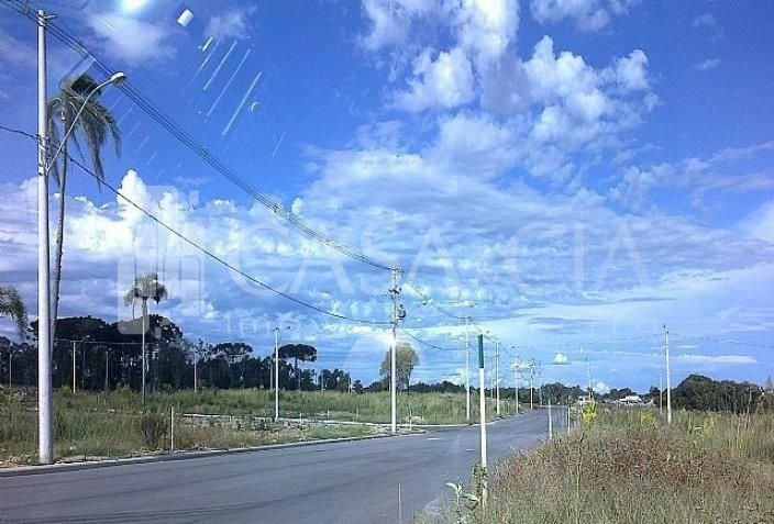 Terrenos<br />Vila Verde<br />Caxias do Sul<br /><br />Terrenos localizados no Vila Verde - no loteamento Jardim Paradiso - fácil deslocamento a várias regiões e a poucos min do centro da cidade. Disponibilidade de lotes com 360m à 528m. Além disso, oferece uma infraestrutura completa de água, luz, esgoto e ruas em pavimentação asfáltica.