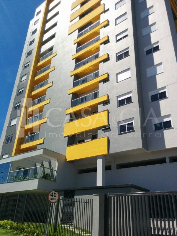 Apartamentos - 2 Dorm.<br />Petropolis<br />Caxias do Sul<br /><br />EMPREENDIMENTO COM ESTRUTURA MODERNA E CONCEITUAL, LOCALIZADO PRÓXIMO A UCS. APARTAMENTO COM POSIÇÃO SOLAR FRENTE NORTE E LATERAL OESTE, 02 DORMITÓRIOS, E SACADA, BANHEIRO SOCIAL, COZINHA, LAVANDERIA, 02 ELEVADORES, PISO LAMINADO, LAJE TÉCNICA P/ AR CONDICIONADO, ESPERA P/ ÁGUA QUENTE. ÁREAS COMUNS MOBILIADAS E DECORADAS, EFICIENTES E FUNCIONAIS VISANDO UM BAIXO CUSTO CONDOMINIAL: PUB E LOUNGE. INCRÍVEL PARA MORAR, PERFEITO PARA INVESTIR! ENTRE EM CONTATO CONOSCO!