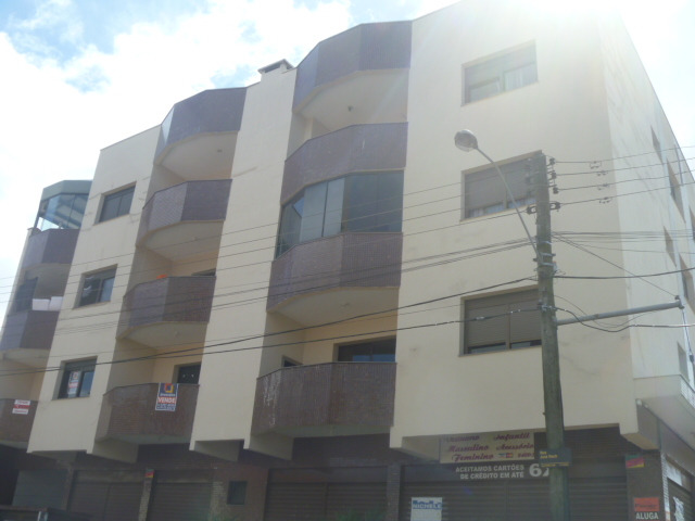 Apartamentos - 2 Dorm.<br />Sagrada Família<br />Caxias do Sul<br /><br />APARTAMENTO COM 2 DORMITÓRIOS E DEMAIS DEPENDÊNCIAS, SACADA, 1 VAGA DE GARAGEM, ÓTIMA LOCALIZAÇÃO PRÓXIMA A UCS.