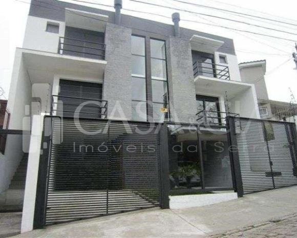 Casas - 3 Dorm.<br />Cristo Redentor<br />Caxias do Sul<br /><br />EXCELENTE SOBRADO SEMI-MOBILIADO EM PERFEITO ESTADO DE CONSERVAÇÃO, COM 3 VAGAS DE GARAGEM, 3 DORMITÓRIOS COM SUÍTE, ÓTIMO ACABAMENTO, PÁTIO COM CERCA DE 60M. POSIÇÃO SOLAR NORTE, FACHADA DIFERENCIADA, 3 SACADAS, ÓTIMA LOCALIZAÇÃO.