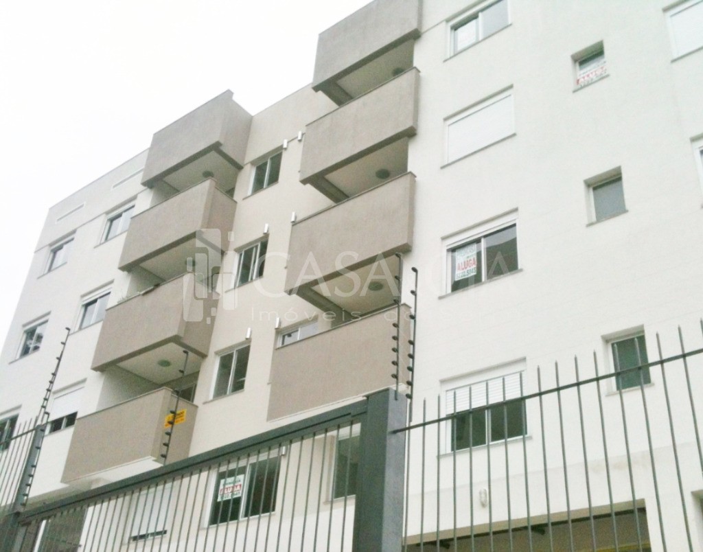 Apartamentos - 1 Dorm.<br />Petrópolis<br />Caxias do Sul<br /><br />APARTAMENTO NO PETRÓPOLIS - LOCALIZADO A POUCOS METROS DA UCS, COM EXCELENTE ACABAMENTO, 01 DORMITÓRIO COM PISO LAMINADO, BANHEIRO SOCIAL, COZINHA COM JANELA, ÁREA DE SERVIÇO COM JANELA, SALA DE ESTAR COM SACADA, MASSA CORRIDA NAS PAREDES INTERNAS, REBAIXE EM GESSO EM TODO APARTAMENTO, 01 VAGA DE GARAGEM. POSIÇÃO SOLAR OESTE/NORTE! ÚLTIMAS UNIDADES!