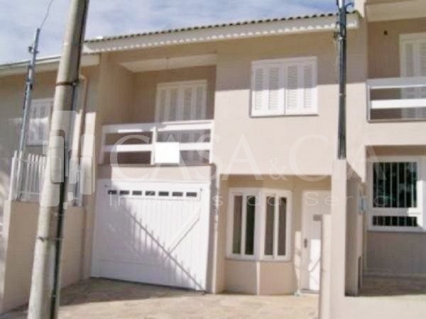 Sobrados - 3 Dorm.<br />Colina Sorriso<br />Caxias do Sul<br /><br />SOBRADO COM ENTRADA INDIVIDUAL, 3 DORMITÓRIOS, SACADA, BANHEIRO SOCIAL, LAVABO, SALA, COZINHA, ÁREA DE SERVIÇO ABERTA, ESPERA PARA ÁGUA QUENTE, PISO LAMINADO, PÁTIO, 93M PRIVATIVOS! 0-0